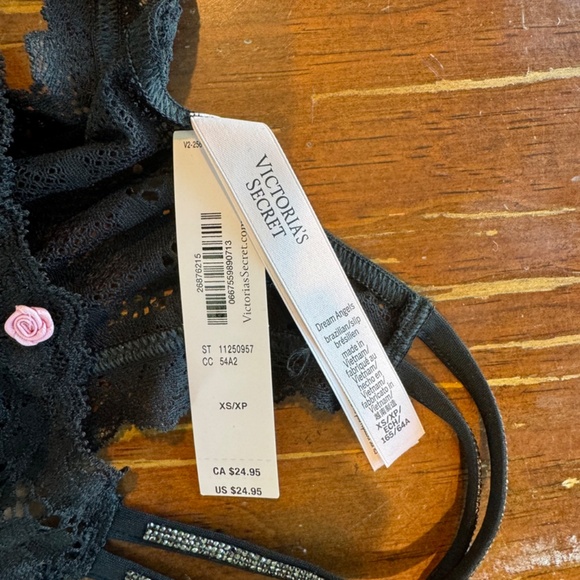 Victoria's Secret Lingerie - Picture 11 of 12